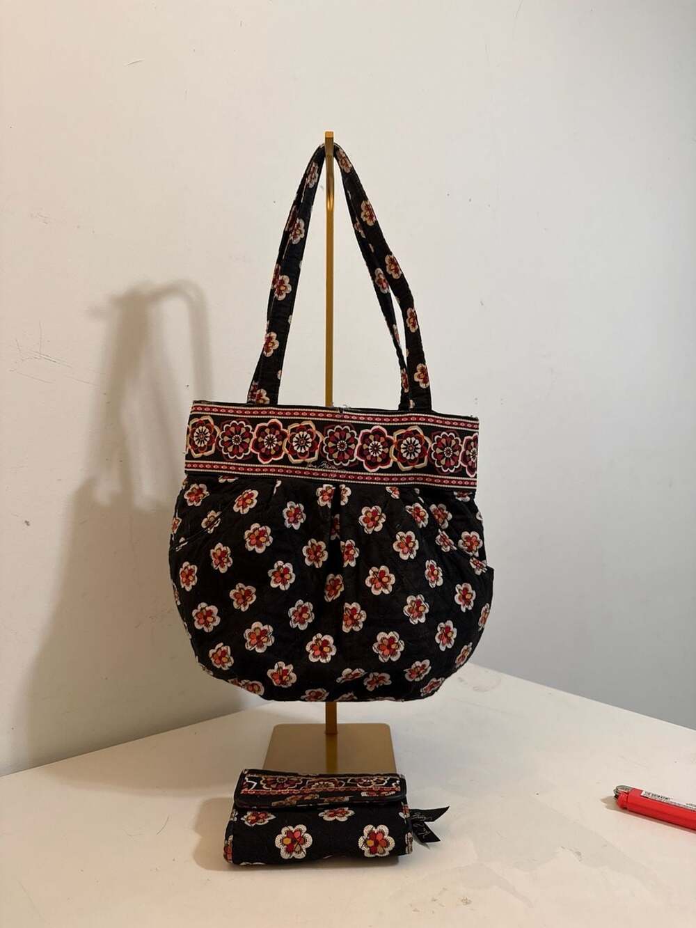 Vera Bradley Pirouette Retired Floral Shoulder Bag Purse